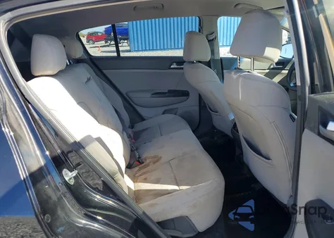 2017 Kia Sportage Lx z USA, uszkodzony, nr VIN KNDPM3AC6H7038557